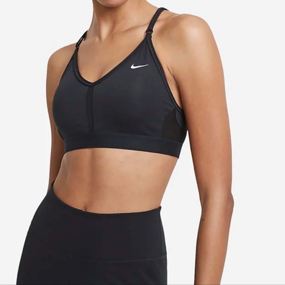 Nike IndyWomen's Light-Support V-Neck Sports Bra 1X